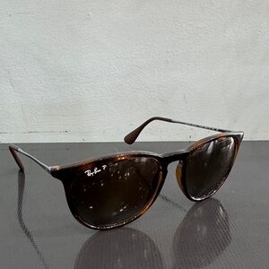 Ray-Ban Polarized Brown Sunglasses for Women